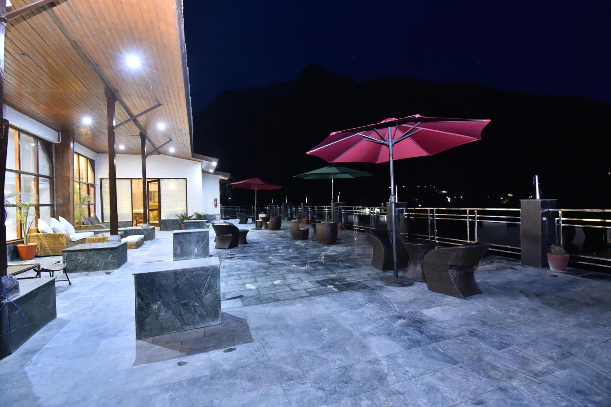 Hotel Snowcrests Manor — Photos 2
